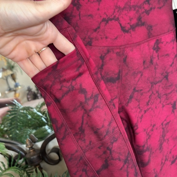 Brand New LegEnd Leggings Red Marble 7/8 High Waisted w/ Pockets Activewear - Picture 10 of 15
